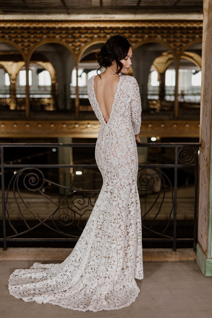 Robe de mariée IRENE Maite Bailleul 2024 dos décolleté dentelle guipure