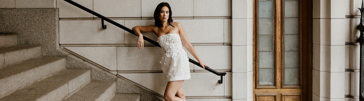 robe de mariée courte civile bustier en tulle brodé 3D modele Lily de la collection Masterpiece par maite Bailleul
